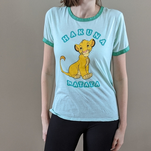 Disney Tops - ☘️Hakuna Matata Disney Lion King Tee